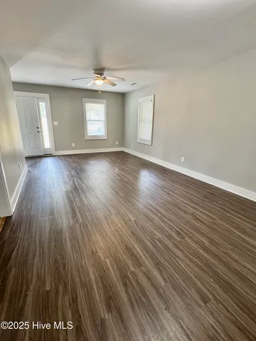 $1,500 | 411 West 3rd Street, Greenville, NC 27834