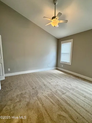 $1,500 | 411 West 3rd Street, Greenville, NC 27834