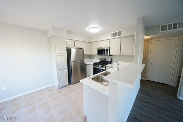 $1,195 | 5710 East Tropicana Avenue, Unit 1009, Las Vegas, NV 89122