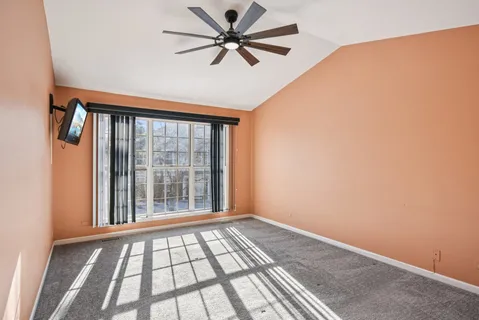 $334,900 | 615 Grosse Pointe Circle, Unit 127, Vernon Hills, IL 60061