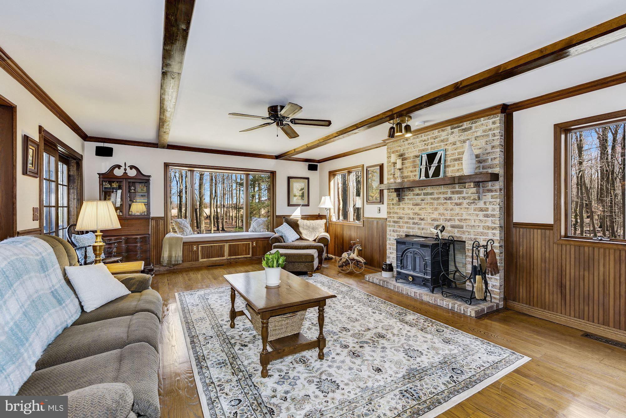20 Gilbert Road Bordentown, NJ 08505 - Photo 14 of 40 Family Room