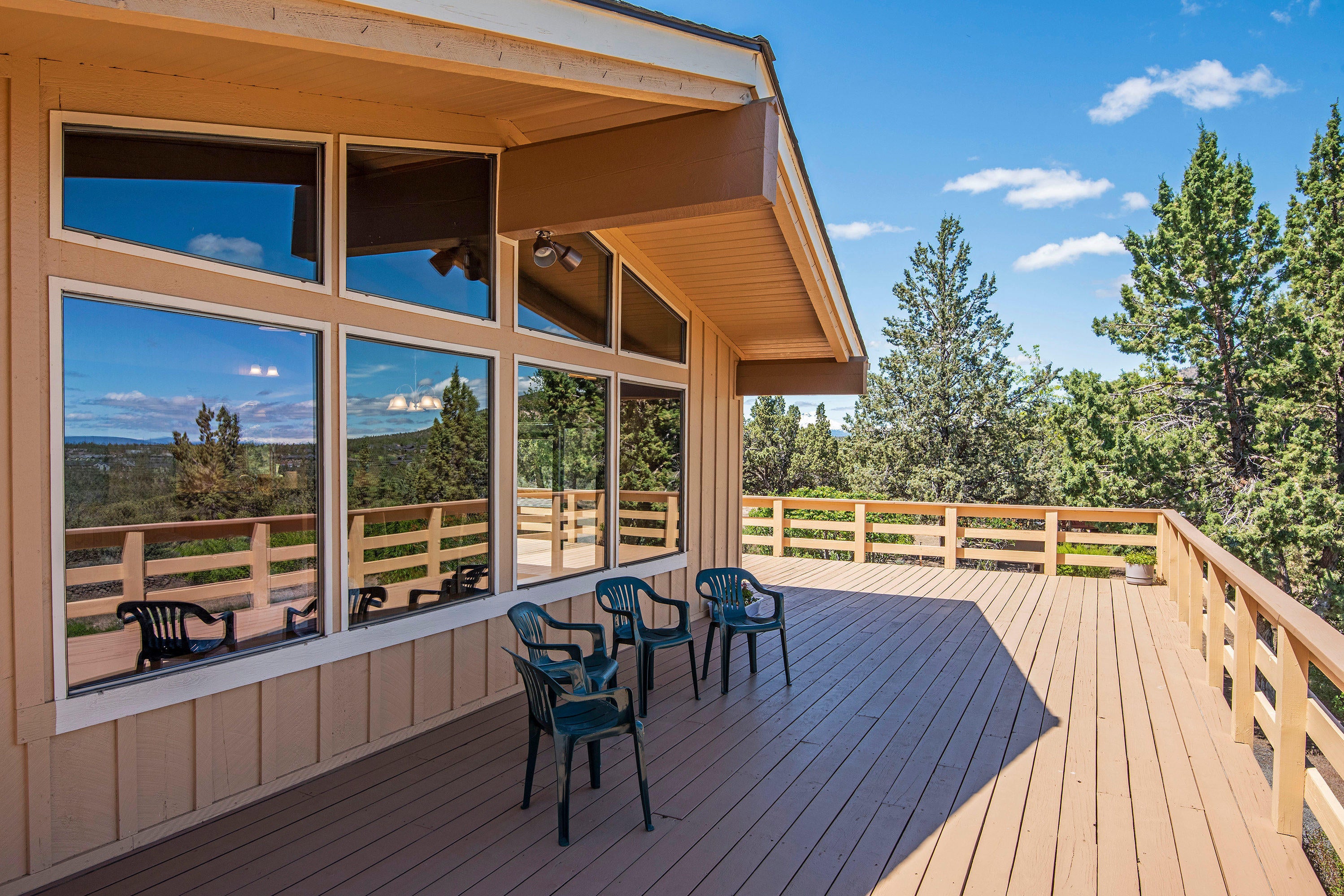 2571 Southwest 75th Street Redmond, OR 97756 - Photo 40 of 41 2571 SW 75th St Redmond OR-print-042-038