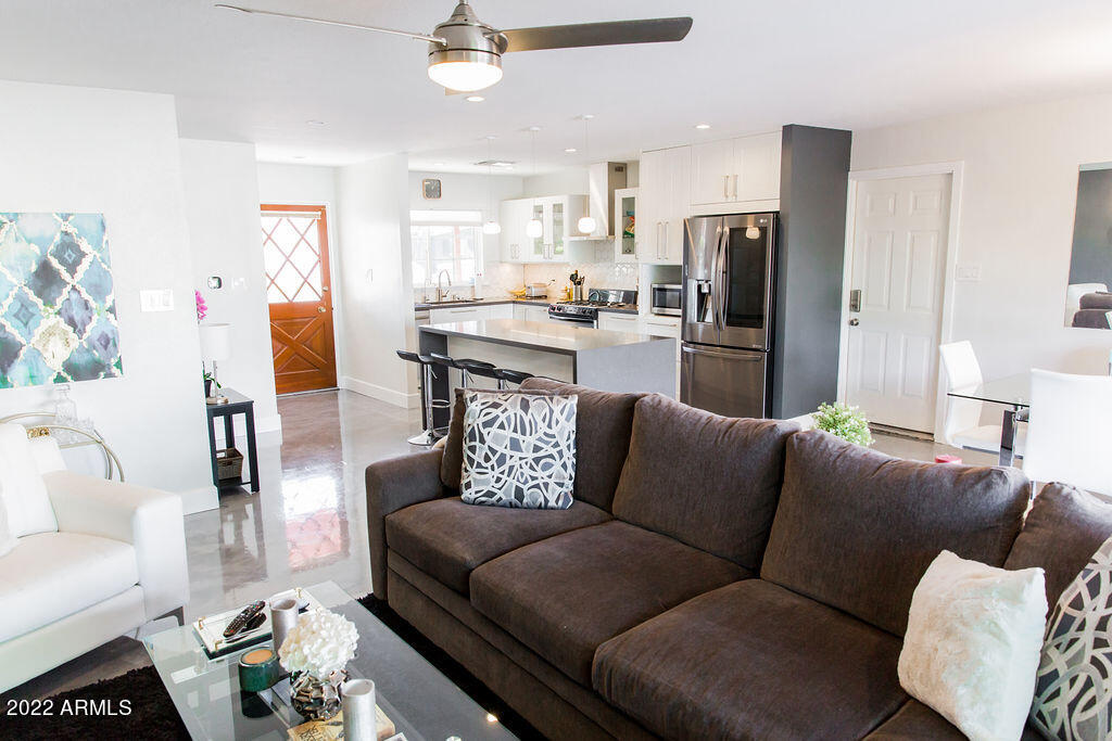 420 West Flower Street Phoenix, AZ 85013 - Photo 11 of 44 2W9A6527