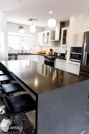 $3,799 | 420 West Flower Street, Phoenix, AZ 85013