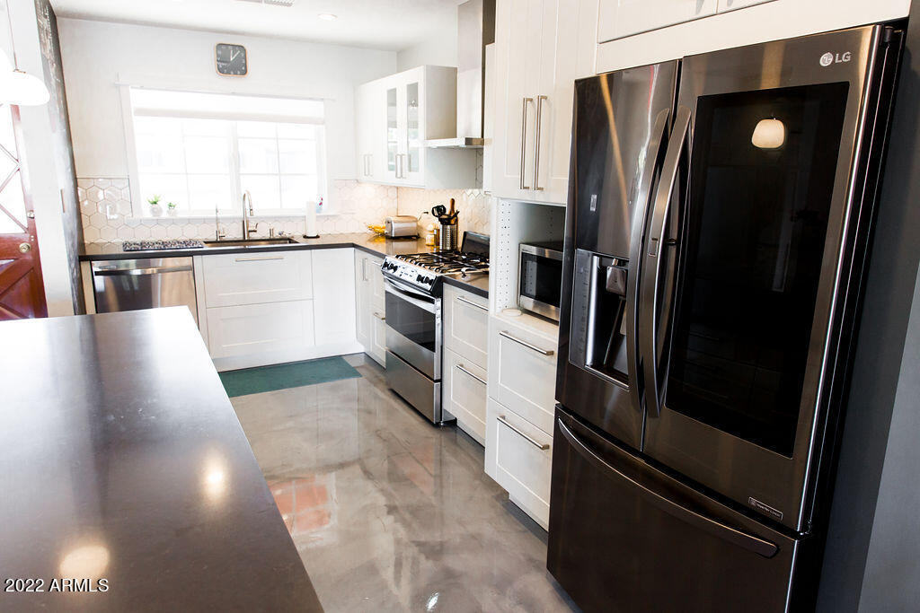 420 West Flower Street Phoenix, AZ 85013 - Photo 15 of 44 2W9A6533