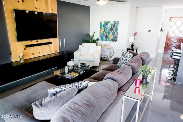 $3,499 | 420 West Flower Street, Phoenix, AZ 85013