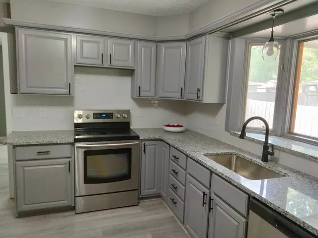 $272,500 | 1600 East Carolyn Street, Derby, KS 67037