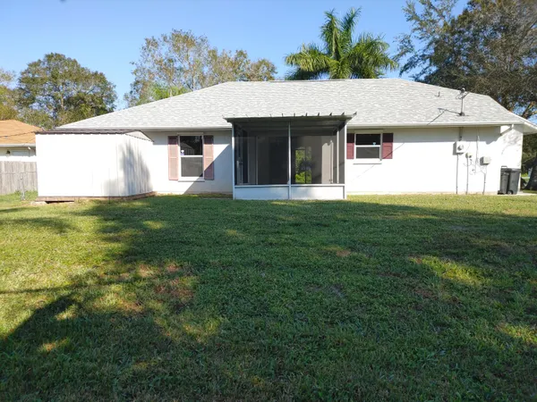 $2,000 | 7701 Eden Road, Fort Pierce, FL 34951