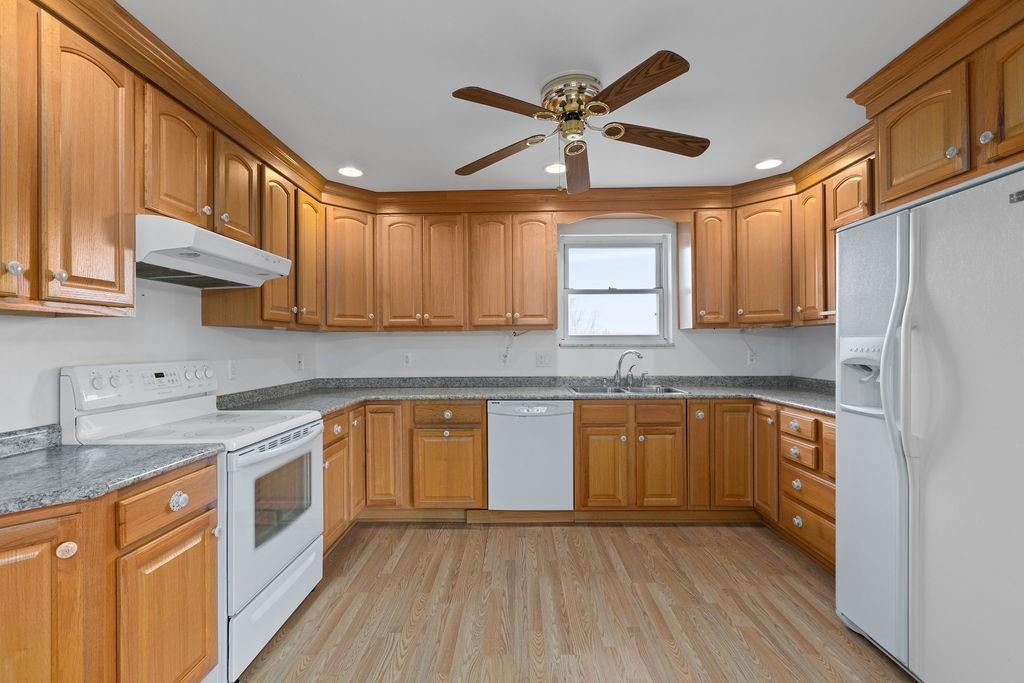 305 Wilson Road Clinton, PA 15026 - Photo 12 of 25 Gallery Image 12