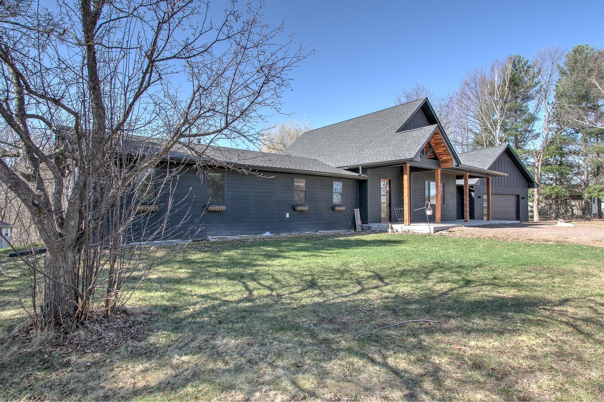 1955 Collin Street Mora, MN 55051 - Photo 2 of 40