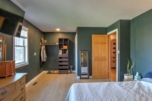 $485,000 | 1955 Collin Street, Mora, MN 55051