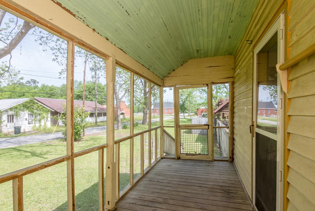 78 East Main Street Gibson, GA 30810 - Photo 25 of 65