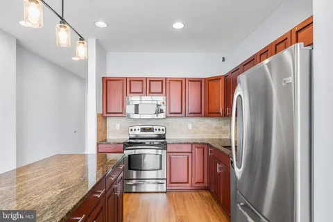 $324,900 | 901 North Penn Street, Unit F1507, Philadelphia, PA 19123