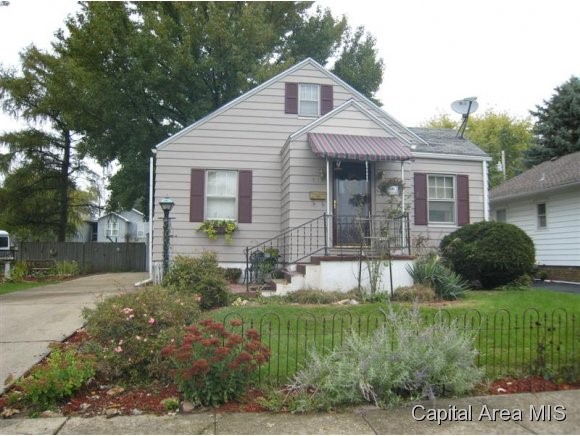 715 E Keys Springfield, IL 62702 - Photo 1 of 12