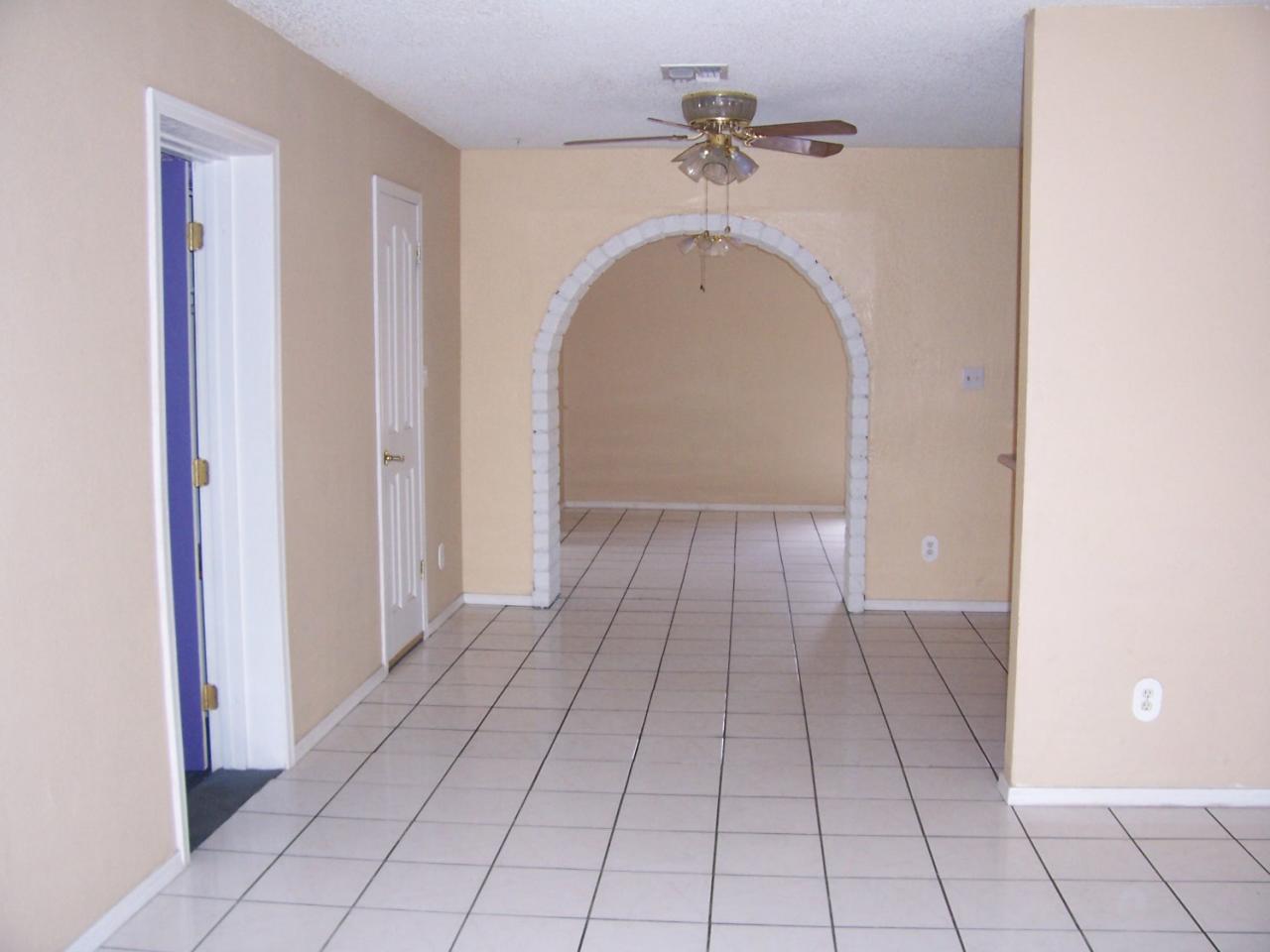 831 East Darrel Road Phoenix, AZ 85042 - Photo 5 of 8 Living/Dining Room & Hallway