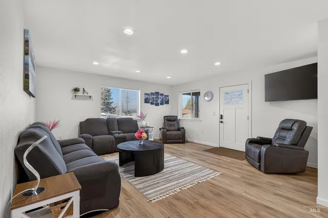 $399,900 | 1128 Bryden Avenue, Lewiston, ID 83501