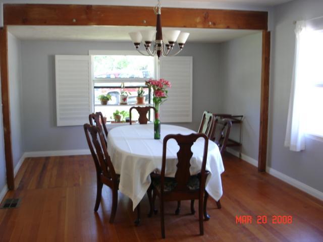 11557 Rocoso Road Lakeside, CA 92040 - Photo 4 of 10 Spacious dining room -