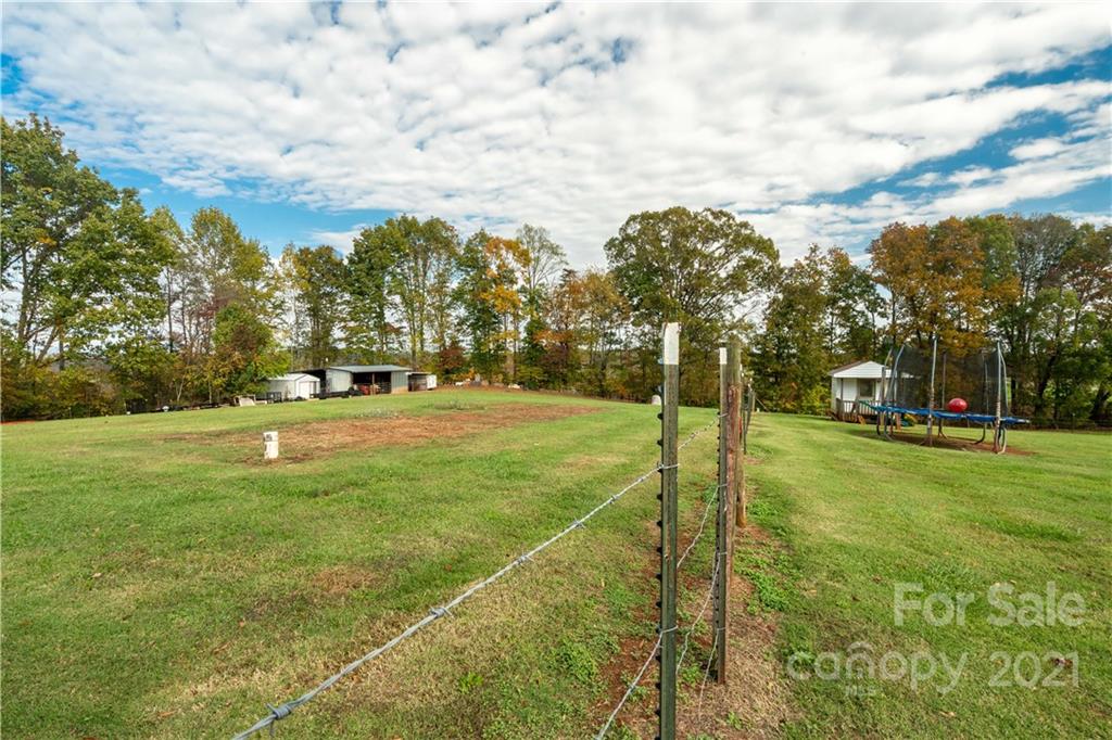3712 Toms Road Claremont, NC 28610 - Photo 27 of 32 Gallery Image 27