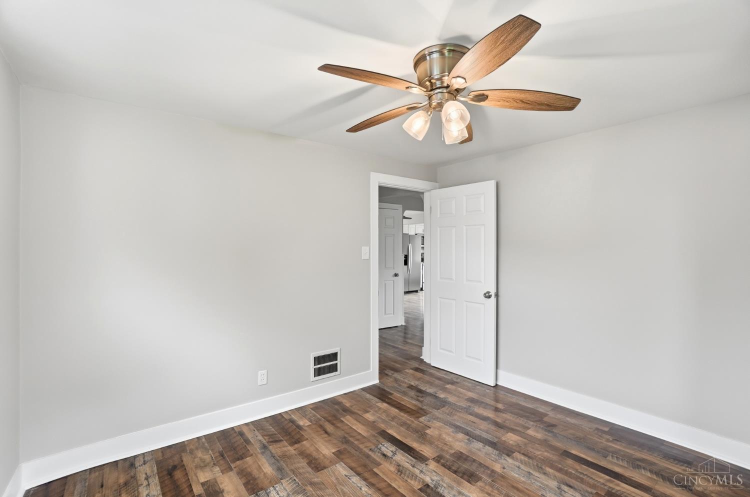 3548 Eyrich Road Cincinnati, OH 45248 - Photo 17 of 33