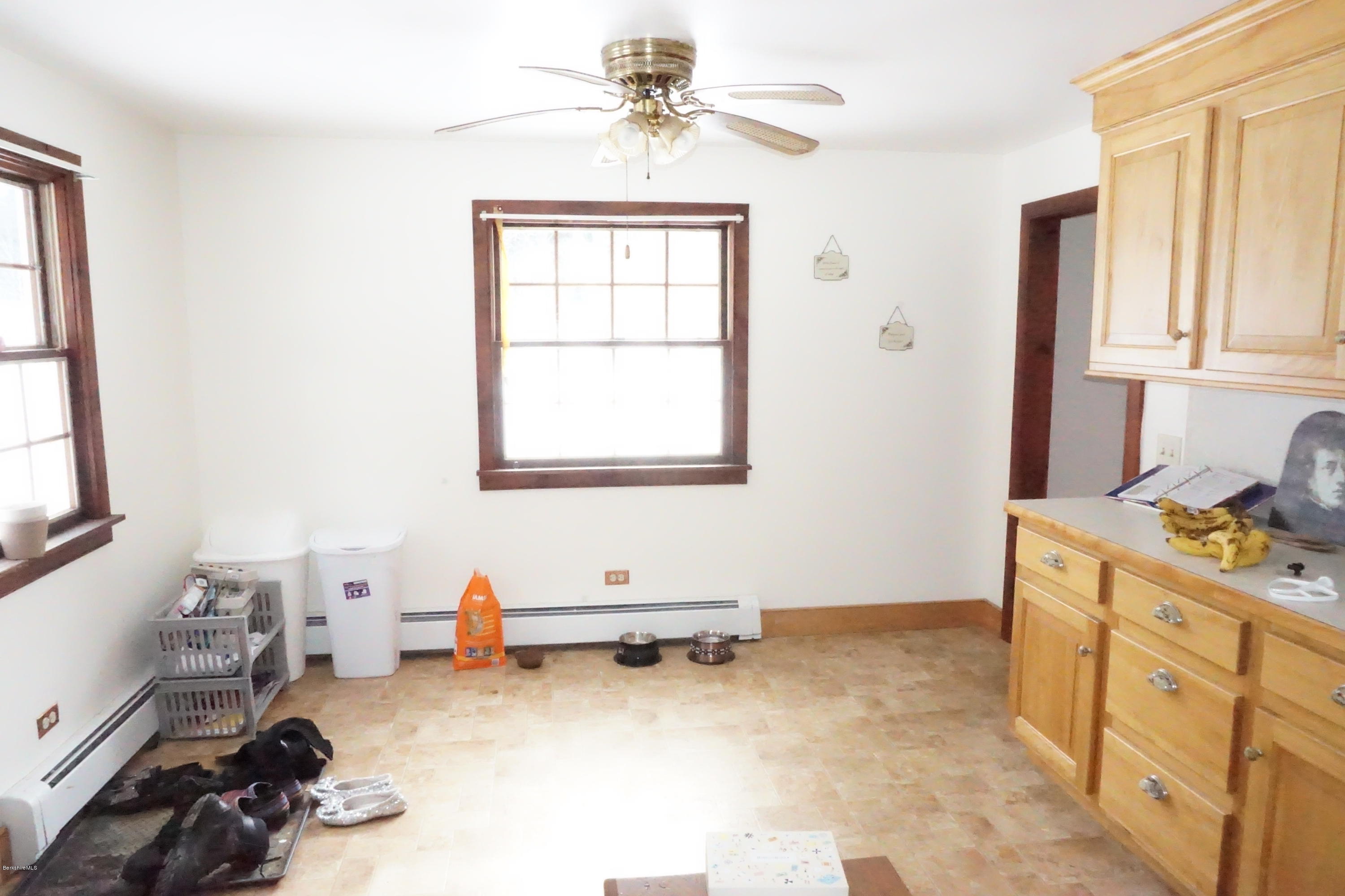 291 Summit Hill Road Washington, MA 01223 - Photo 11 of 27 DSC00216