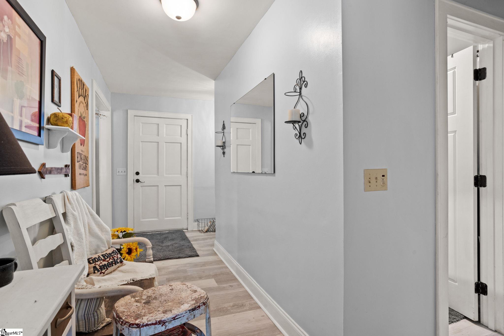 601 East Victor Hill Road Duncan, SC 29334 - Photo 15 of 36 Gallery Image 15