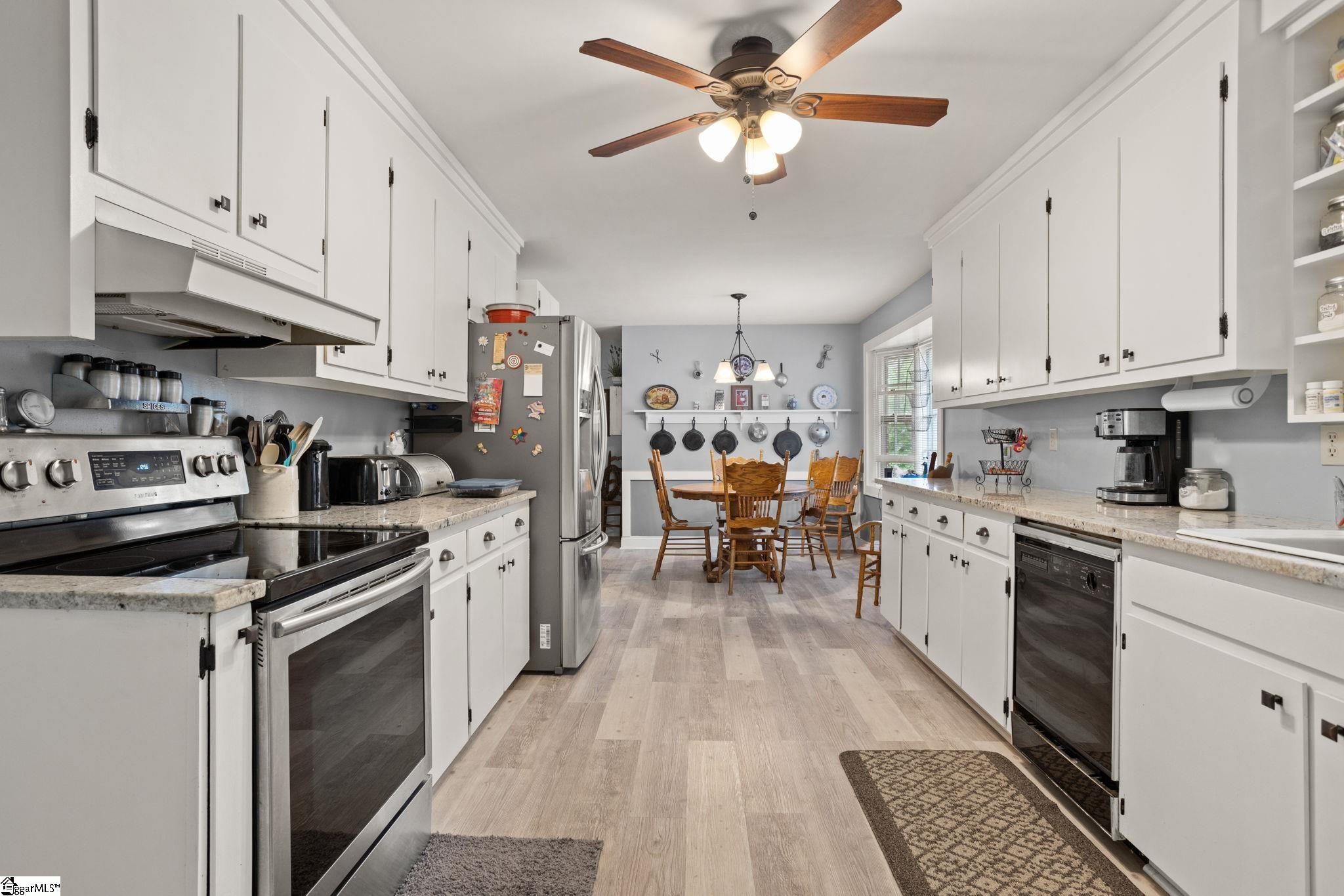 601 East Victor Hill Road Duncan, SC 29334 - Photo 10 of 36 Gallery Image 10