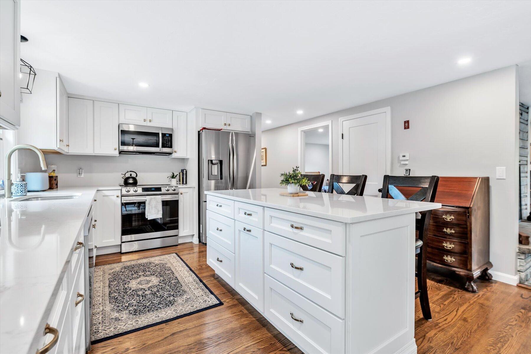 770 County Road Pocasset, MA 02559 - Photo 14 of 89 056-IMGP2206