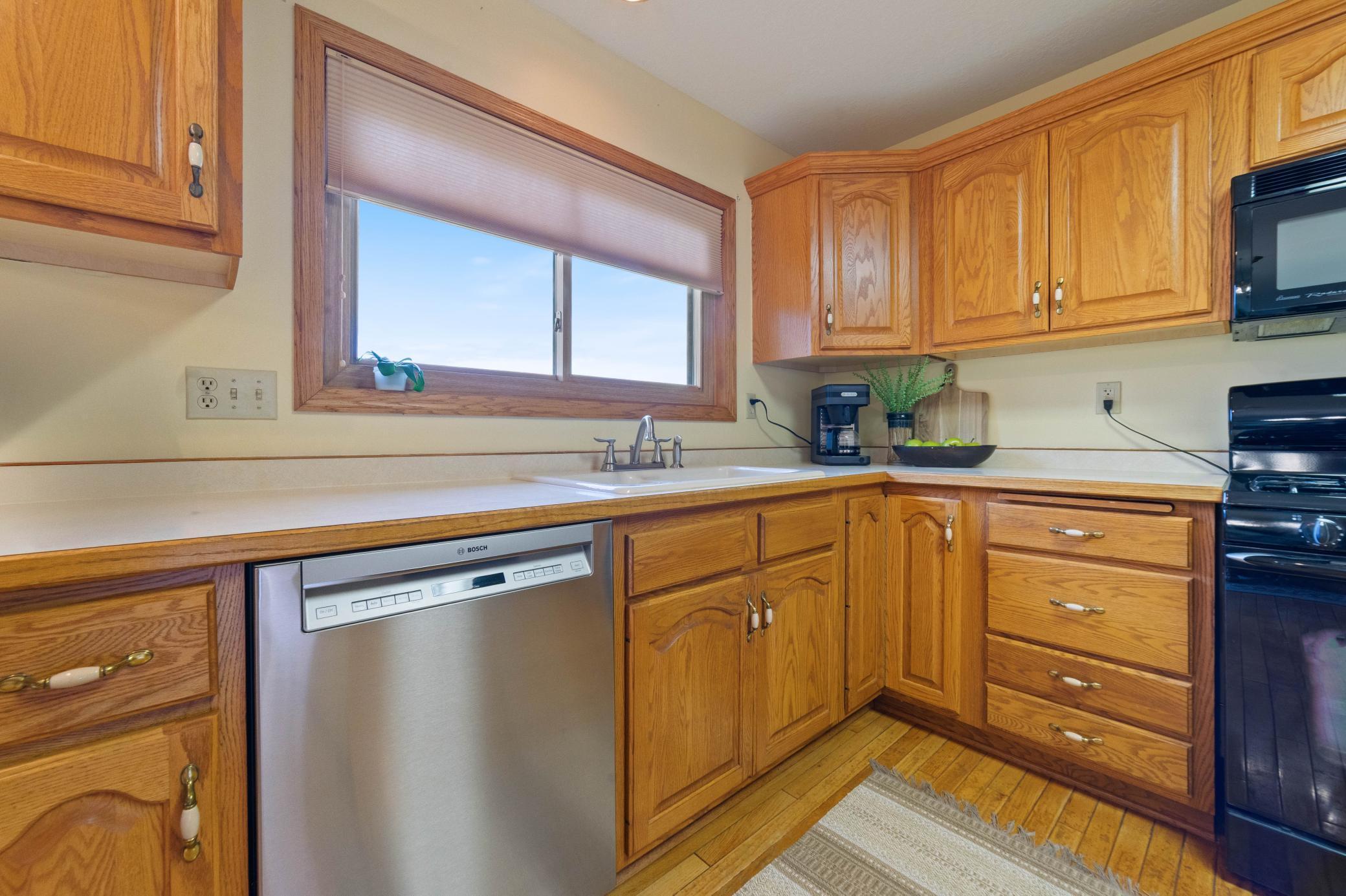 5676 McQuade Road Duluth, MN 55804 - Photo 10 of 49