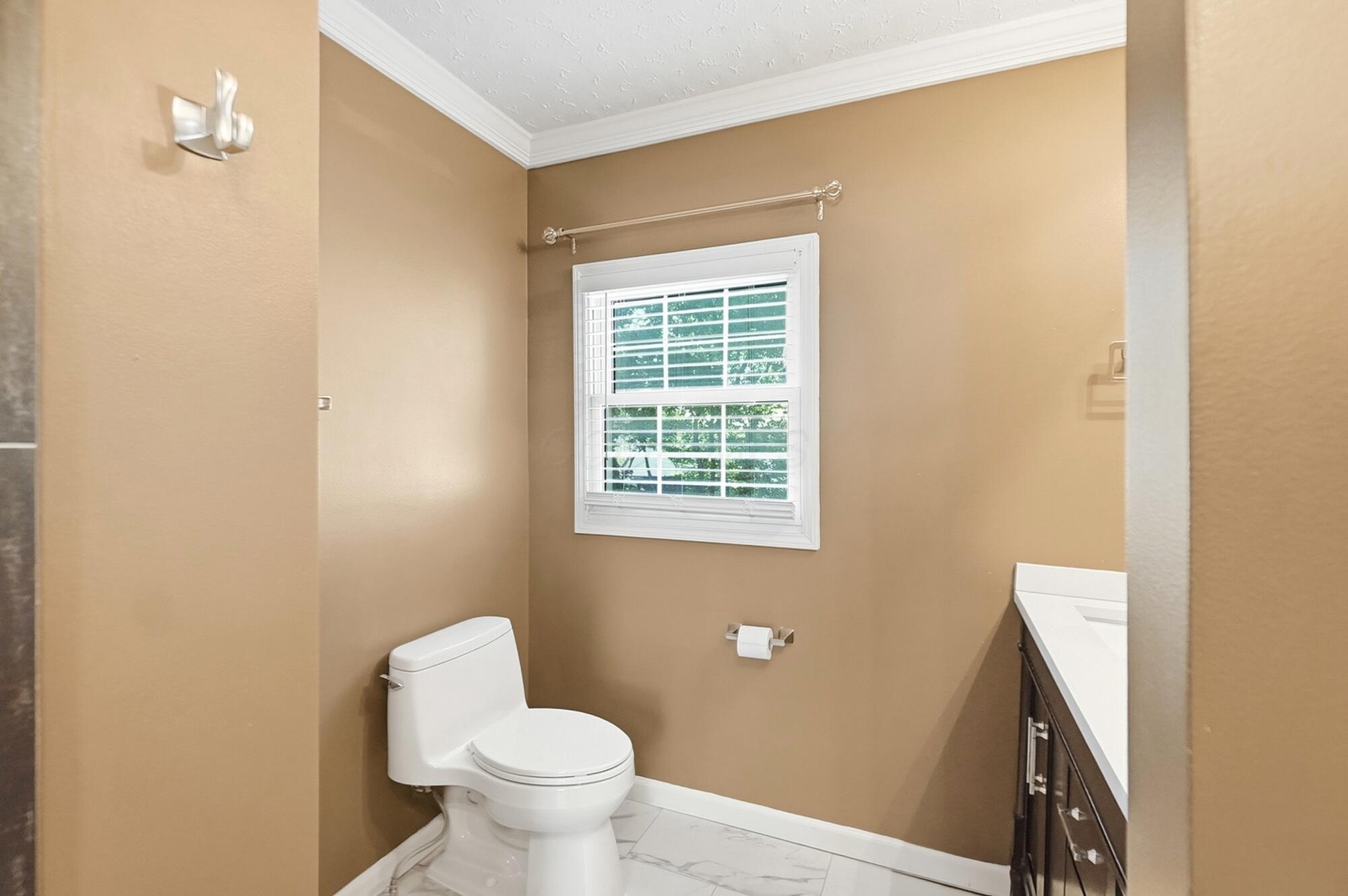 1404 Meadow Road Columbus, OH 43212 - Photo 25 of 55 159