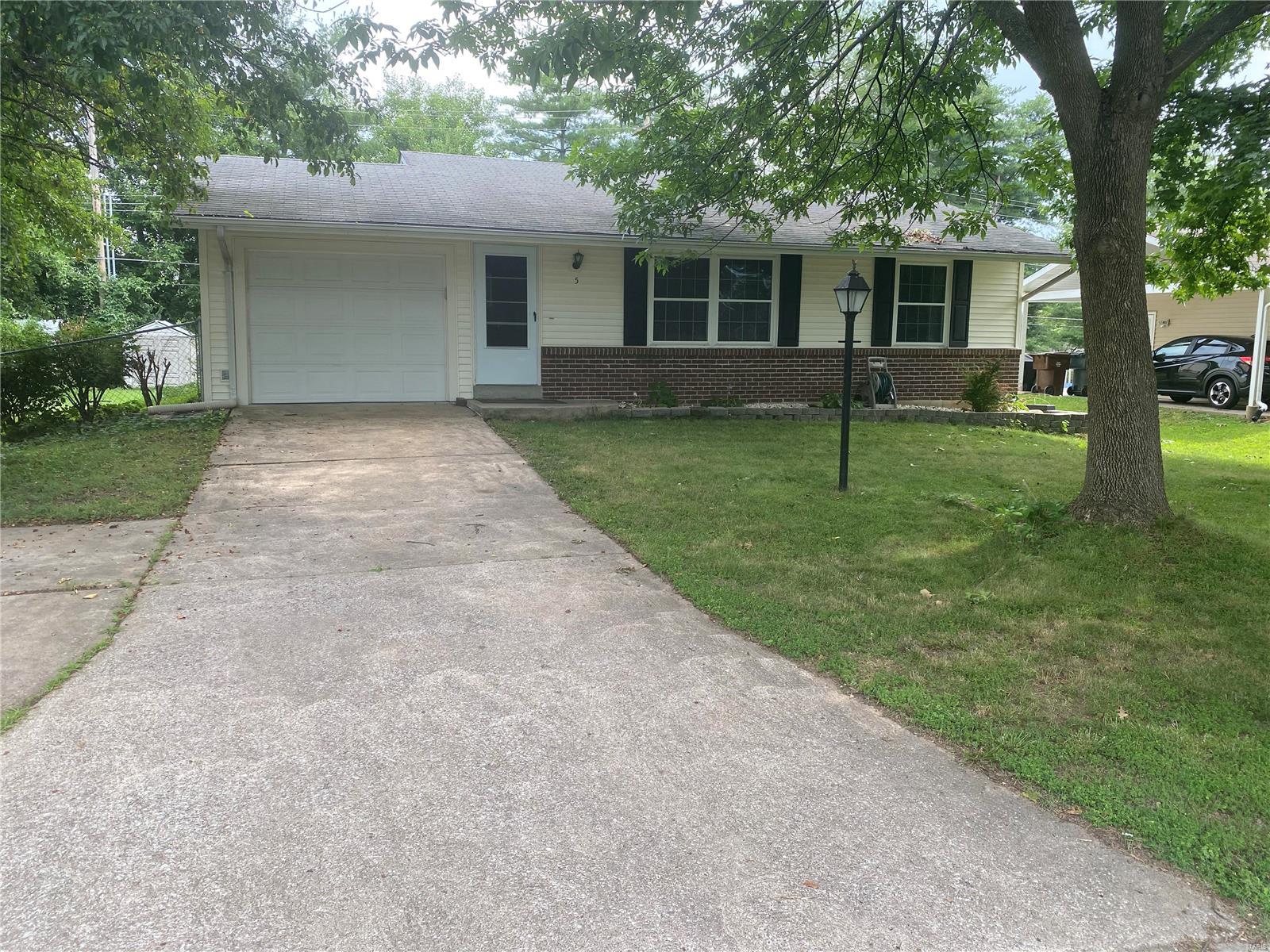 5 Oxbow Road St. Peters, MO 63376 - Photo 1 of 18