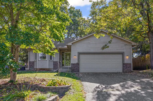 $365,000 | 1776 133rd Avenue Northwest, Coon Rapids, MN 55448