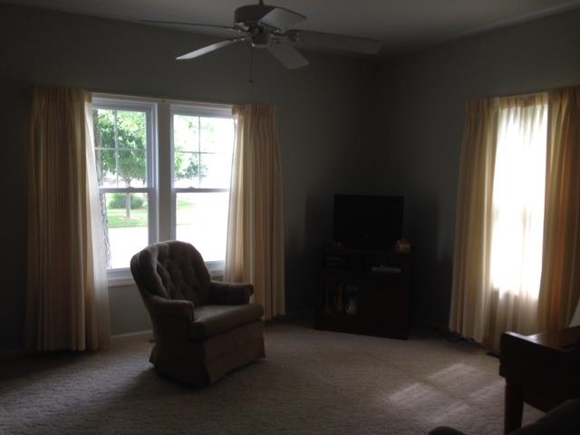 318 West 4th Street Rochester, IN 46975 - Photo 2 of 6