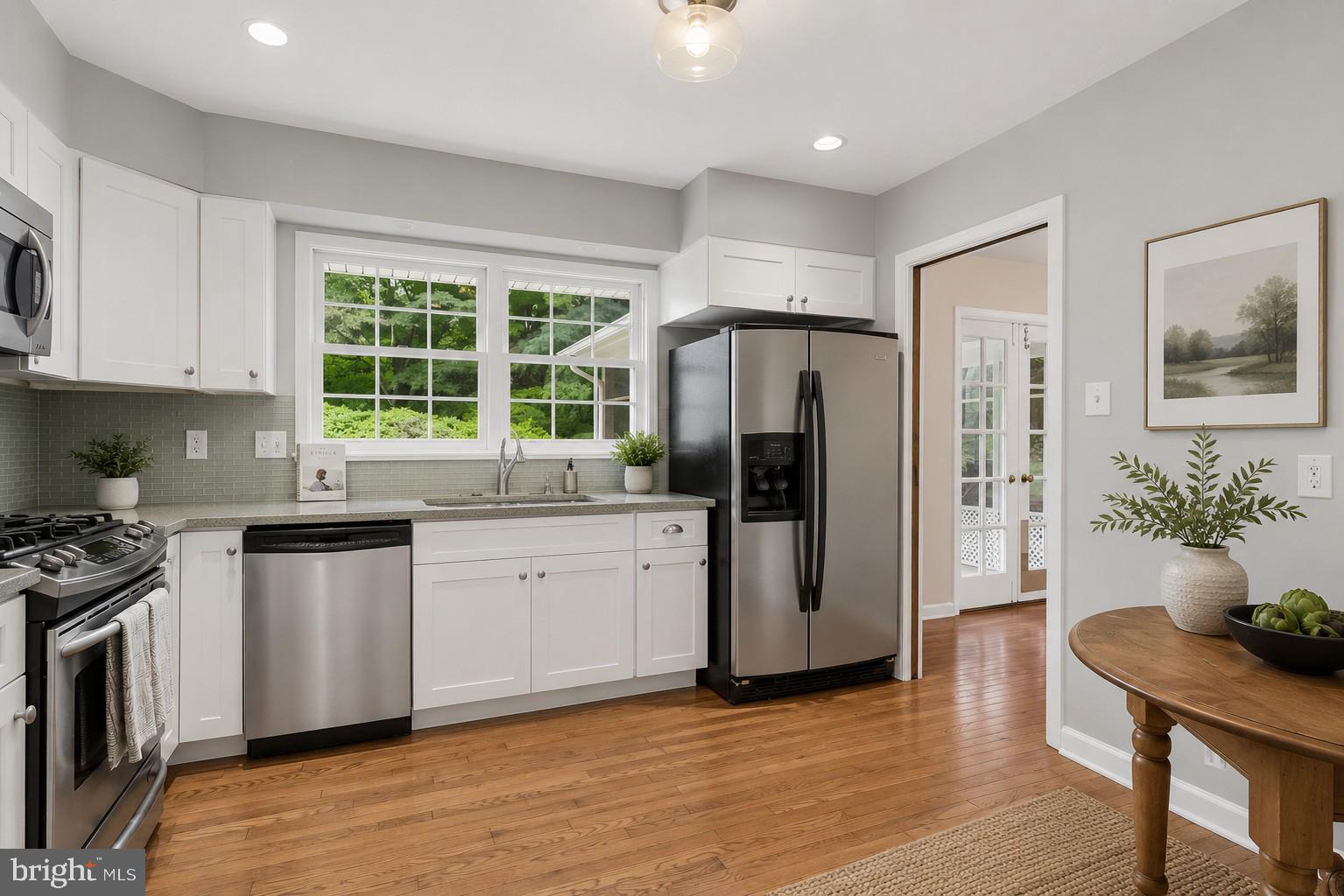 1518 Winchester Road Annapolis, MD 21409 - Photo 17 of 73 Kitchen AI enhanced to show a pretty color suggest