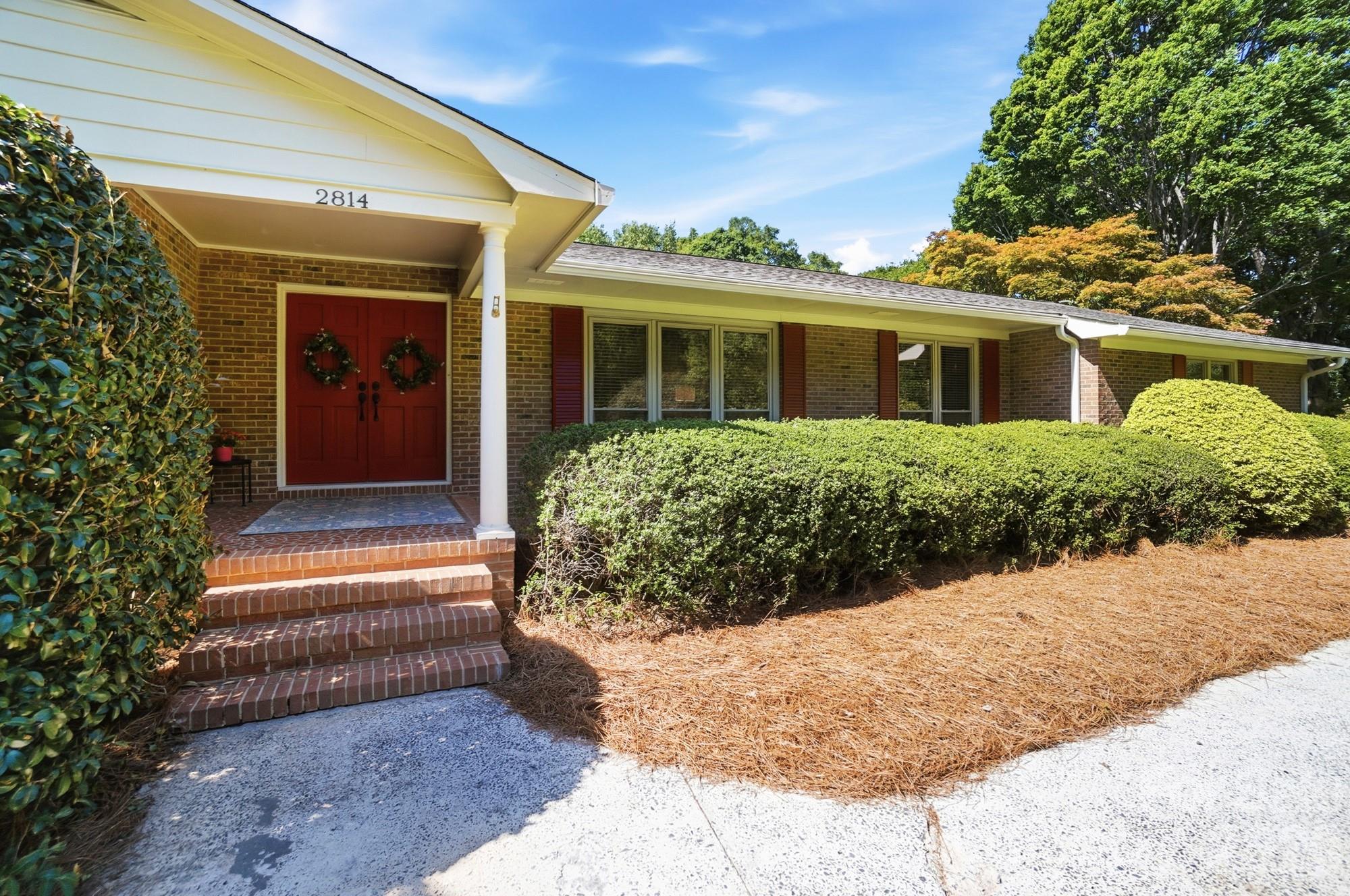 2814 Williams Road Matthews, NC 28105 - Photo 2 of 45 Gallery Image 2