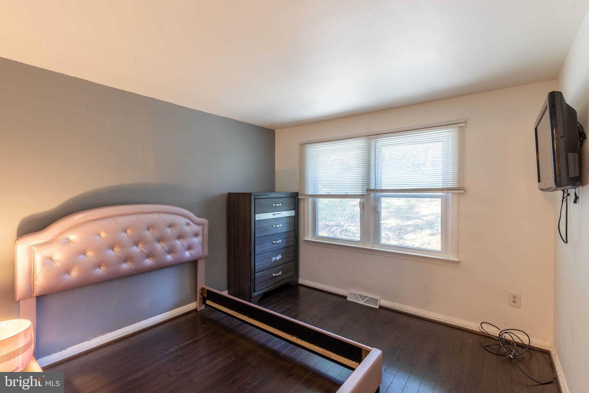 6723 Glenkirk Road Baltimore, MD 21239 - Photo 23 of 28