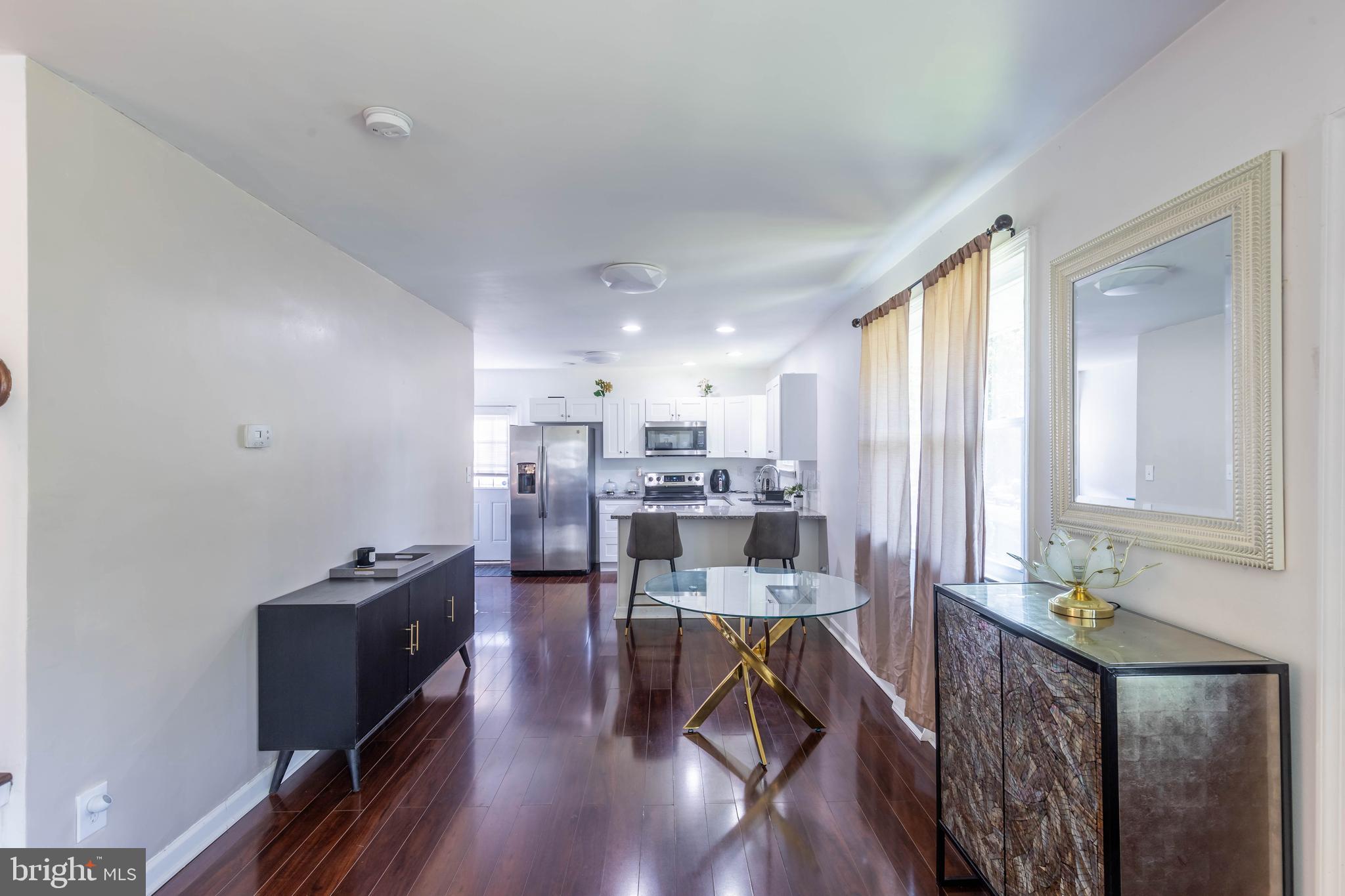 6723 Glenkirk Road Baltimore, MD 21239 - Photo 5 of 28