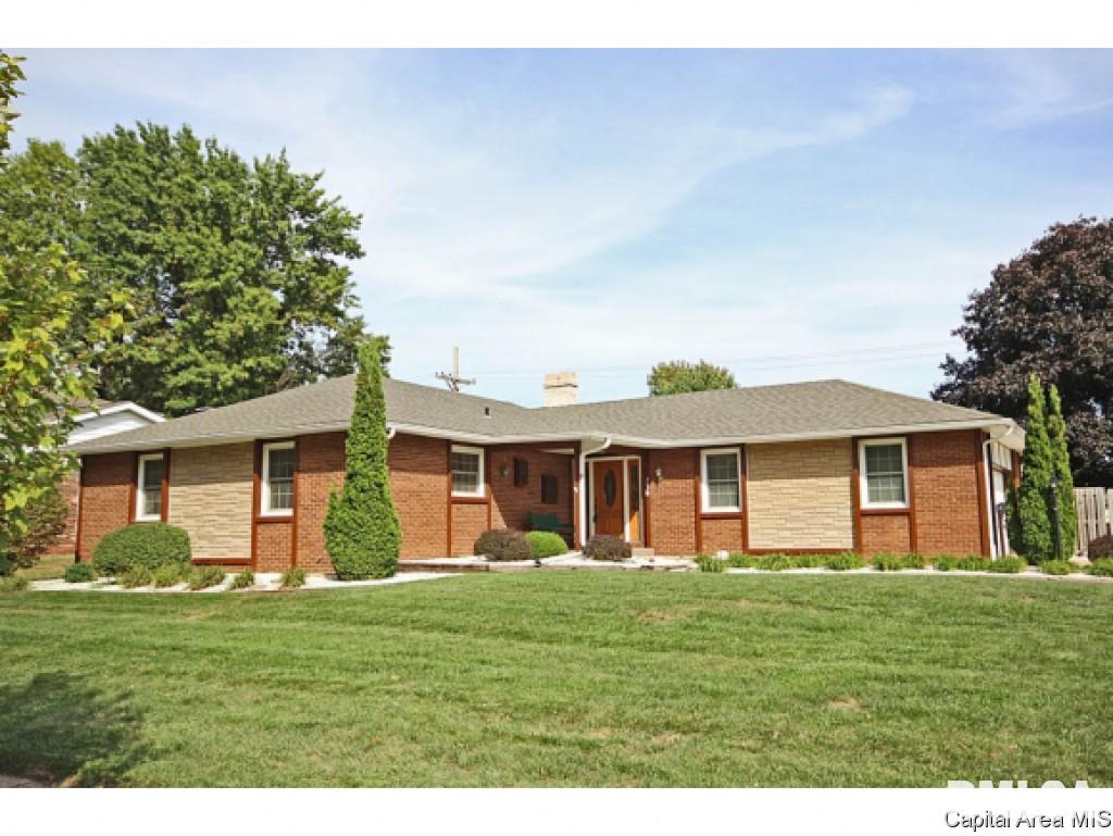 138 Golf Road Springfield, IL 62704 - Photo 1 of 36
