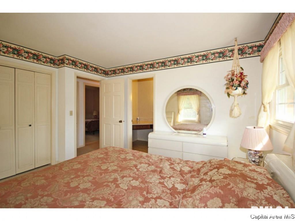 138 Golf Road Springfield, IL 62704 - Photo 20 of 36