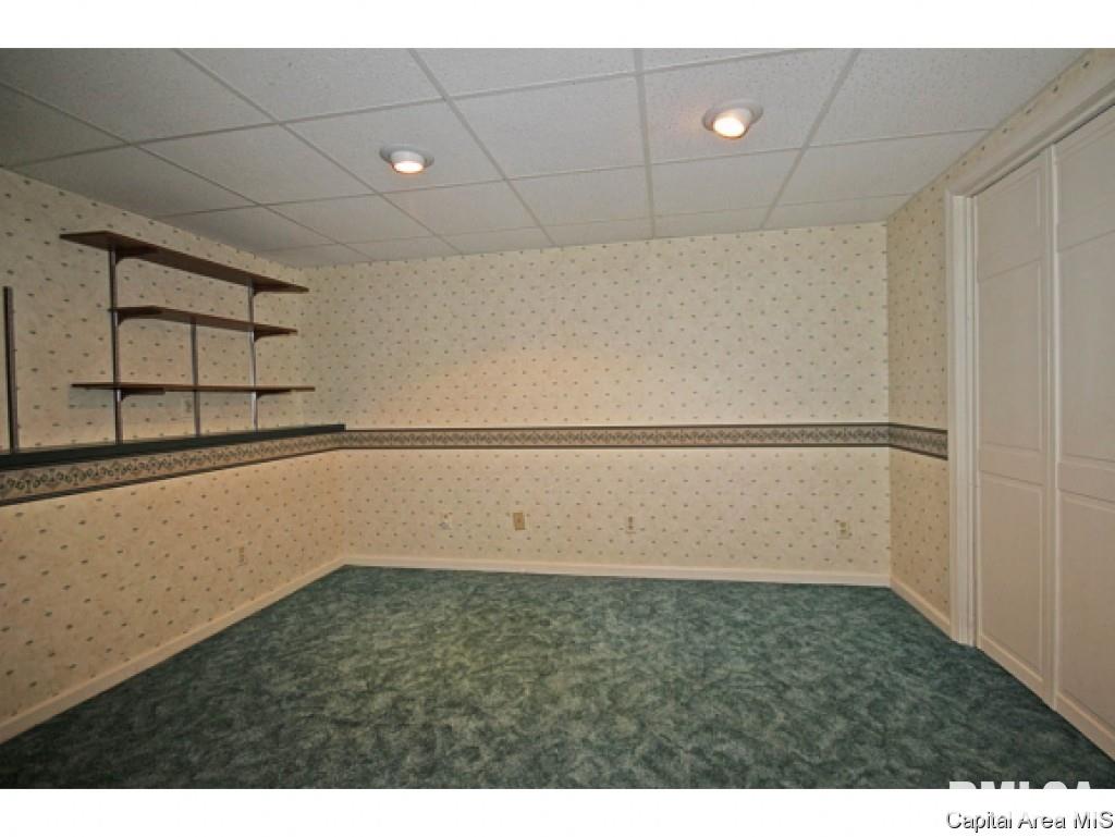 138 Golf Road Springfield, IL 62704 - Photo 26 of 36