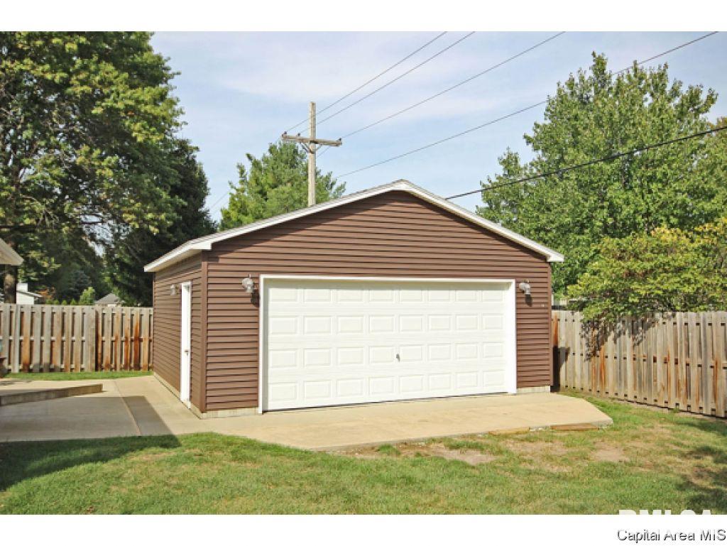 138 Golf Road Springfield, IL 62704 - Photo 34 of 36