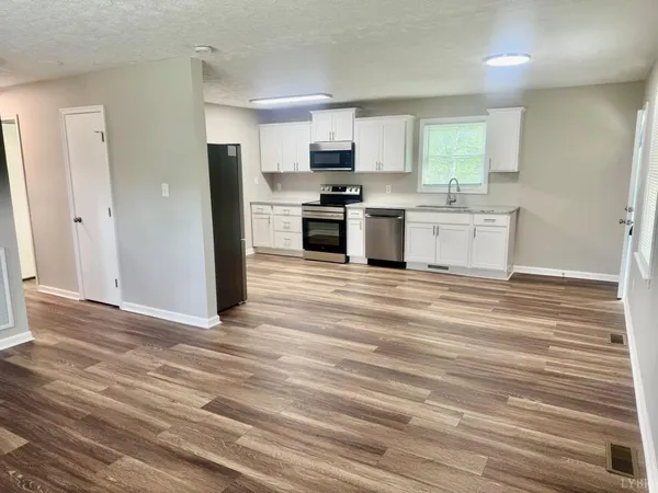 $189,900 | 101 Lake Crest Drive, Gladys, VA 24554