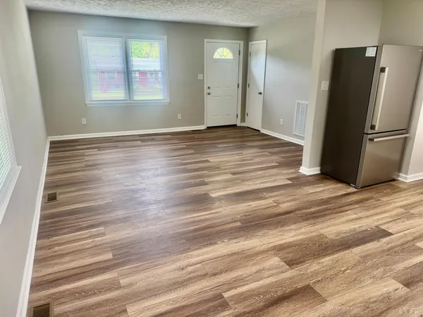 $189,900 | 101 Lake Crest Drive, Gladys, VA 24554