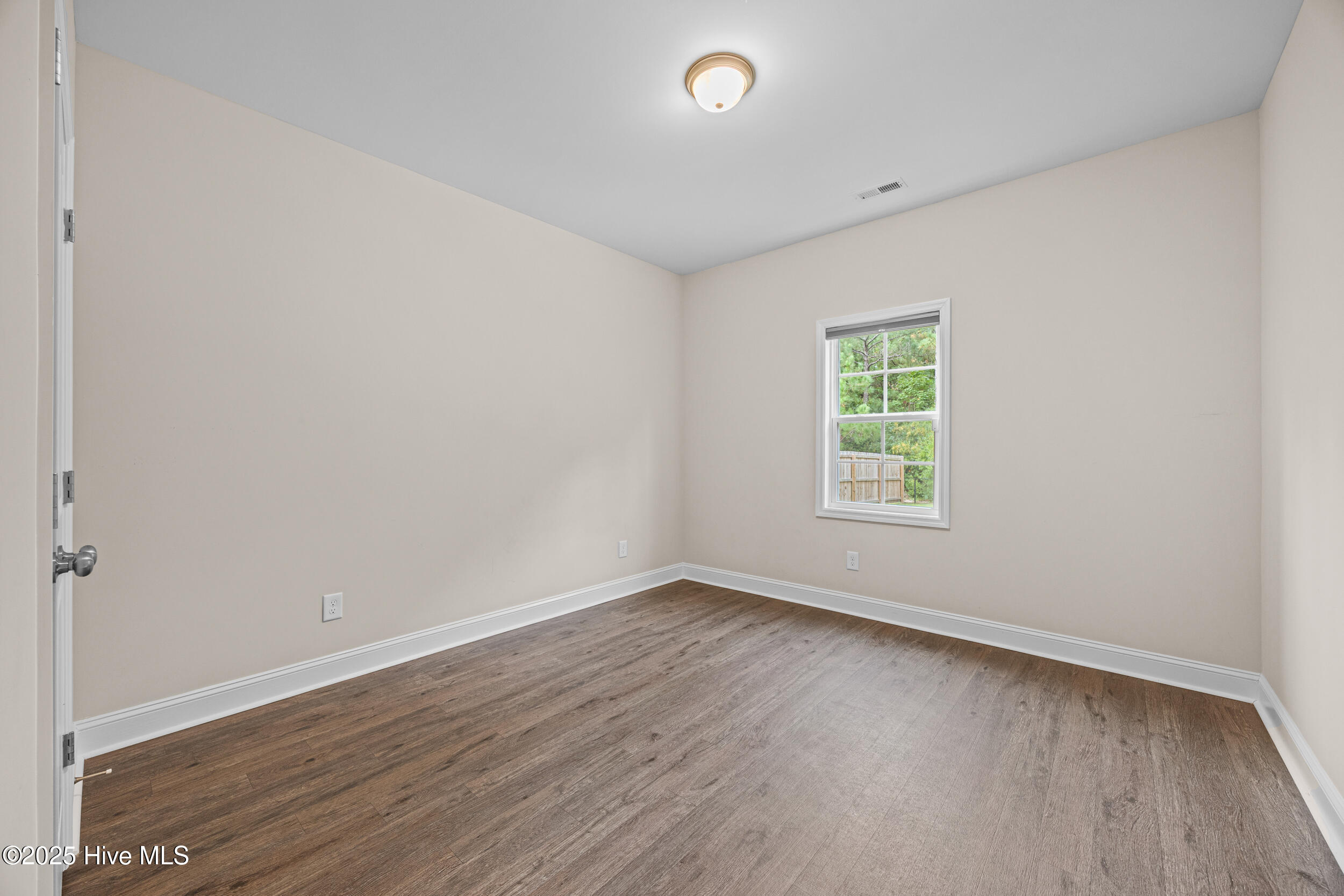 139 Queens Haven Road Hubert, NC 28539 - Photo 19 of 42 21_bedroom