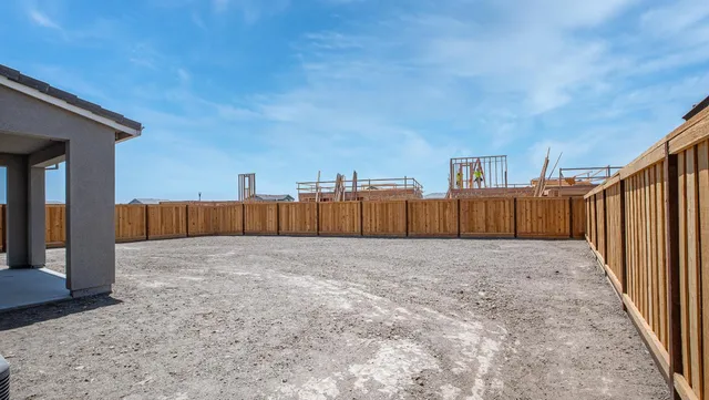 $692,035 | 1056 Carson River Court, Lathrop, CA 95330