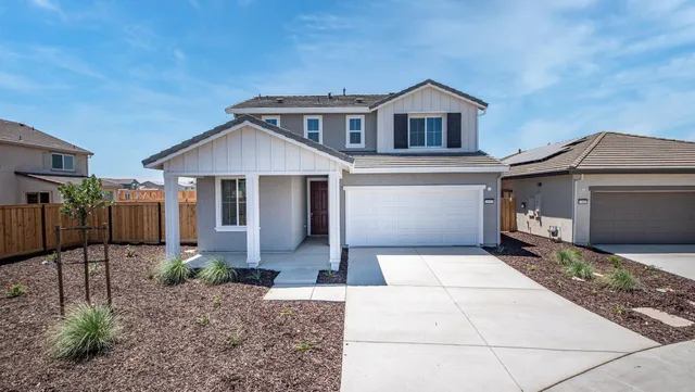 $692,035 | 1056 Carson River Court, Lathrop, CA 95330