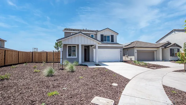 $692,035 | 1056 Carson River Court, Lathrop, CA 95330