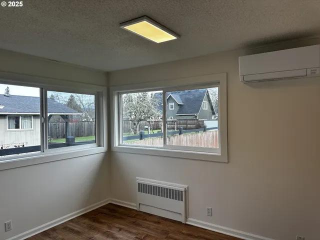 $339,950 | 818 South 1st Street, Cottage Grove, OR 97424