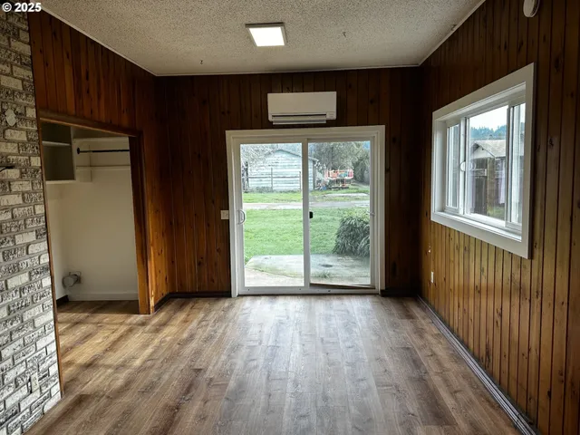 $339,950 | 818 South 1st Street, Cottage Grove, OR 97424