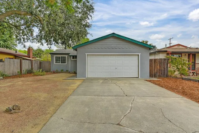 $565,000 | 1402 Spruce Lane, Davis, CA 95616