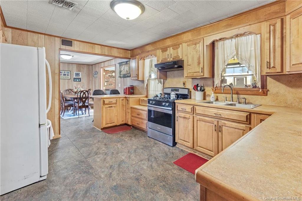 195 Jenkins Farm Road Longville, LA 70652 - Photo 11 of 19 Gallery Image 11